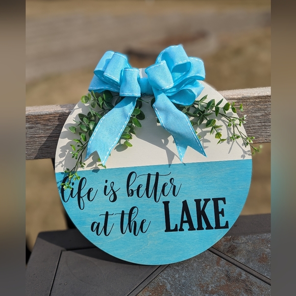 Life Is Better At The Lake Round Sign - Picture 1 of 2